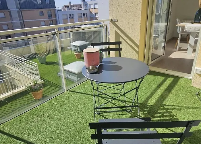 Hyper Centre With Garage 公寓